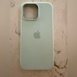 Apple Silicone iPhone 16 Pro Max Case - Mint Green